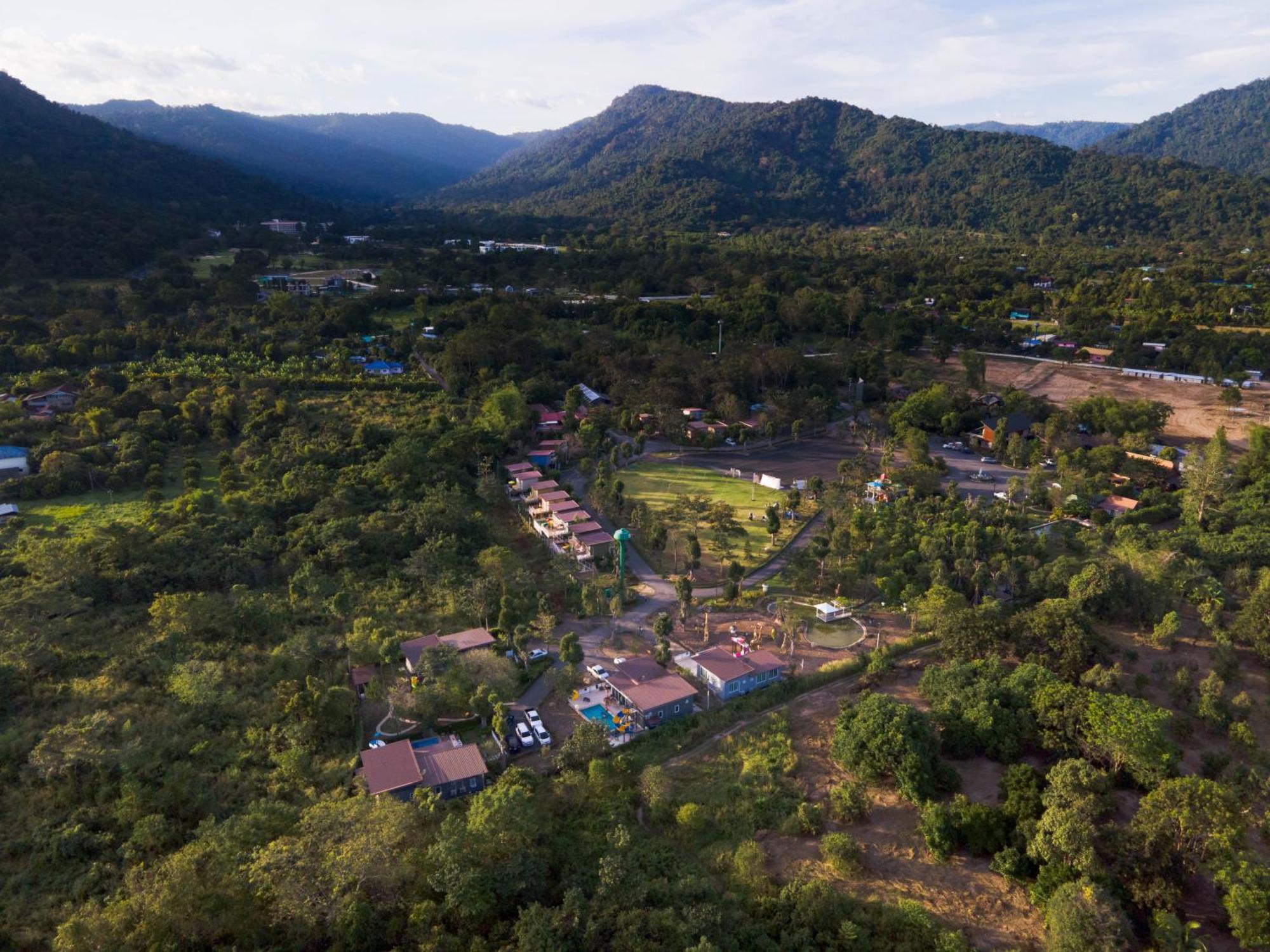 The Chamuang Forest Nakhon Nayok Extérieur photo